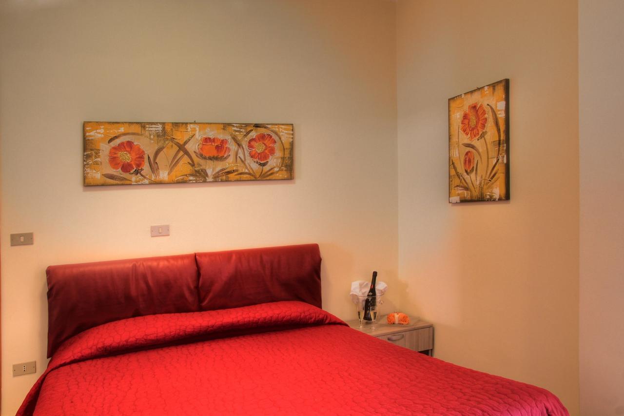 Residence Bellevue Apartments Пиетра Лигуре Екстериор снимка